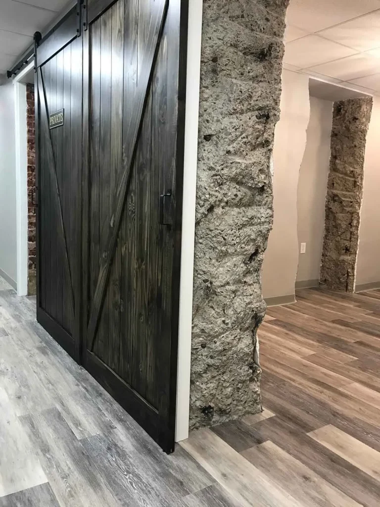 commercial gallery 6 1 | Dehart Tile
